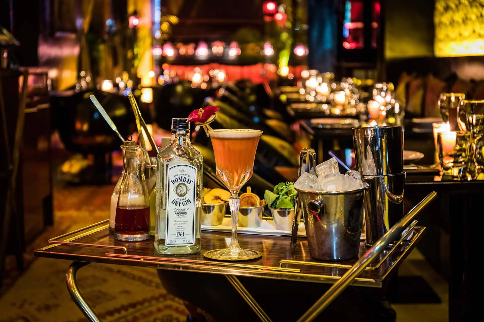 Azar cocktail cart